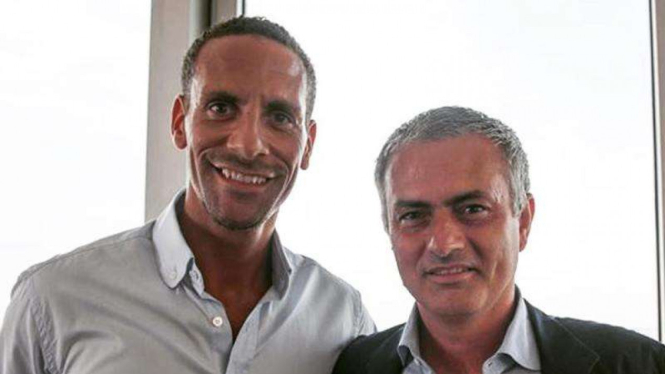 Rio Ferdinand bersama Jose Mourinho.