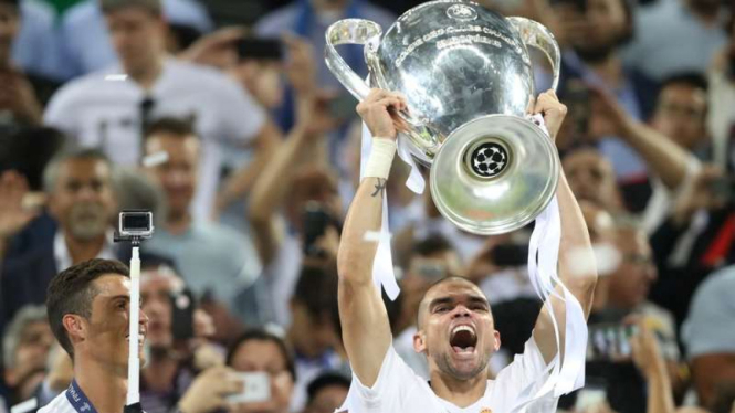 Bek Real Madrid, Pepe