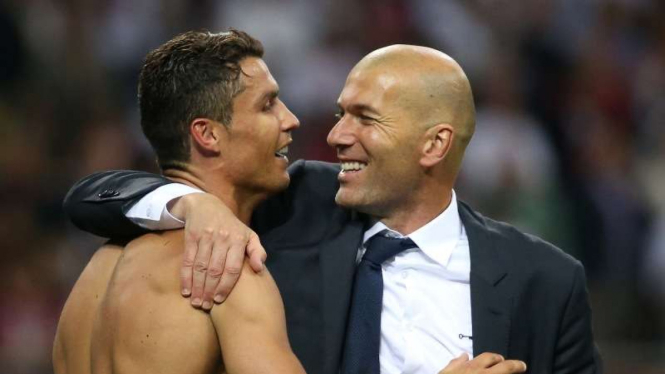 Pemain Real Madrid, Cristiano Ronaldo dan Zinedine Zidane