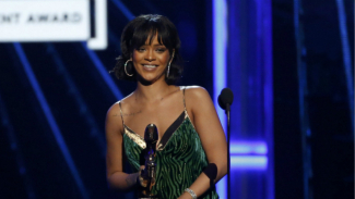 Parfum Beraroma Seksi dan Menggoda ala Rihanna