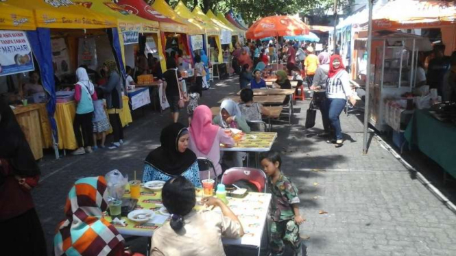 Gelaran pesta makanan halal di Semarang, Jawa Tengah