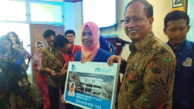 Menristek Dikti Mohamad Nasir di Surabaya