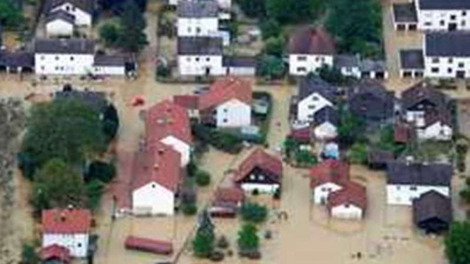 Banjir yang melanda wilayah Bavaria, Jerman, 2 Juni 2016.