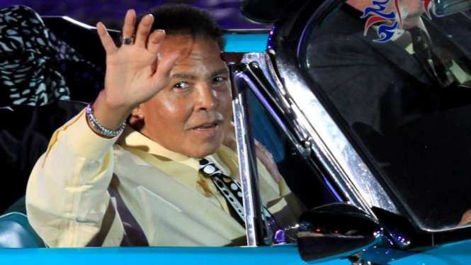 Muhammad Ali meninggal dunia setelah dua hari dirawat di RS Phoenix.