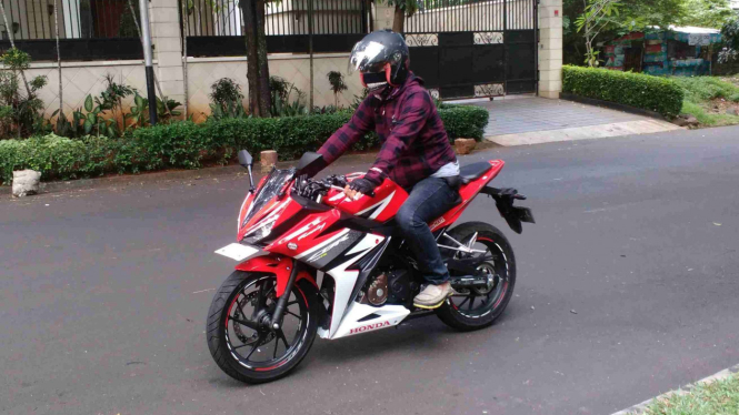 Harga Motor  Bekas  Honda Cb 150  R Tahun 2016