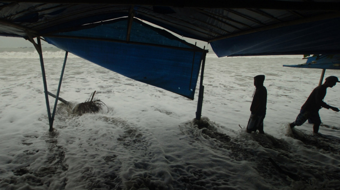 Tide waves in Indonesian waters