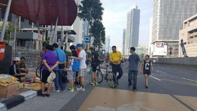 Suasana di car free day (CFD) di Jl. MH Thamrin Jakarta, beberapa waktu lalu.