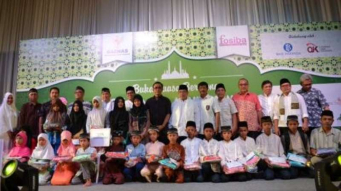 Acara buka puasa bersama 500 anak yatim di Kota Denpasar, Senin (13/6/2016)