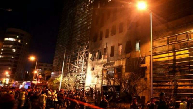 Ledakan terjadi di depan Bank Blom di Hamra, Beirut, Lebanon.