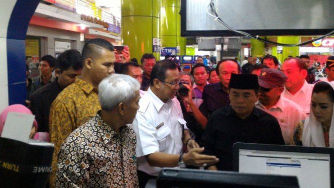 Ketua DPR RI Ade Komarudin Tinjau Persiapan Mudik di Stasiun Gambir