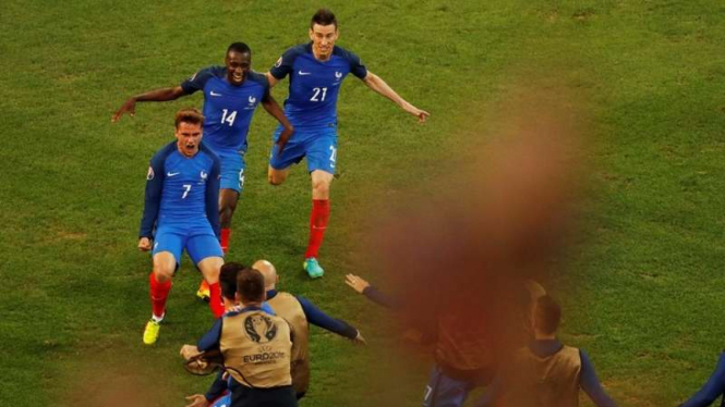 Pemain Timnas Prancis, Antoine Griezmann, rayakan gol
