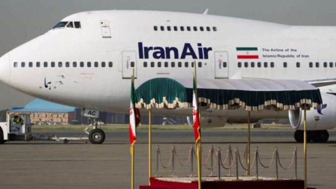 Maskapai IranAir memesan 100 pesawat pada Boeing.