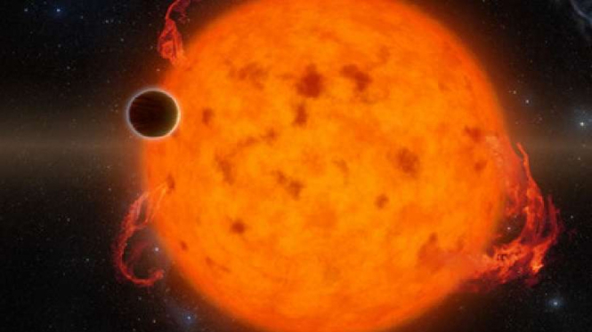 Planet K2-33b (hitam)