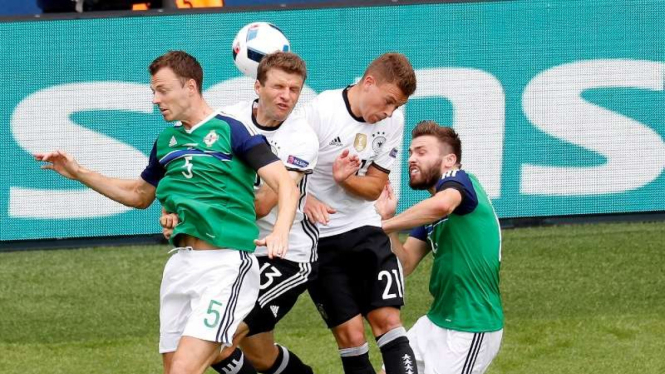 Jerman melawan Irlandia Utara di Piala Eropa 2016