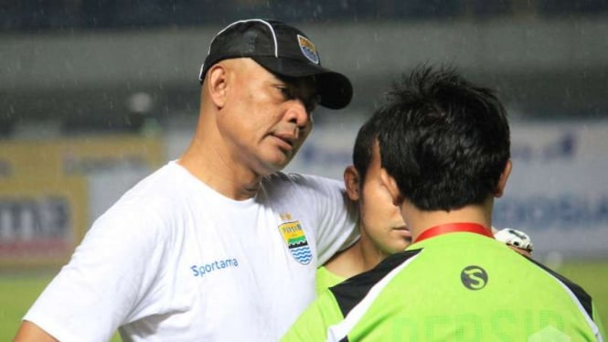 Caretaker Persib Bandung, Herrie Setyawan