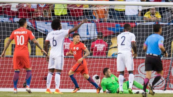 Laga semifinal Copa America Centenario 2016, Kolombia vs Chile