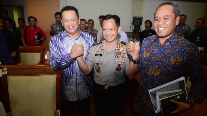 Fit and Proper Test Calon Kapolri Tito Karnavian