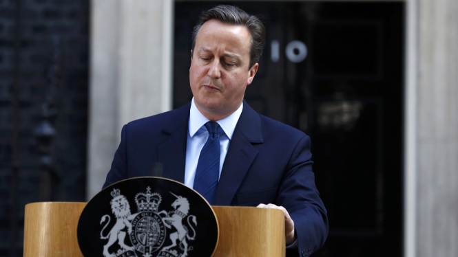 Perdana menteri Inggris David Cameron saat mengumumkan pengunduran dirinya usai referendum.