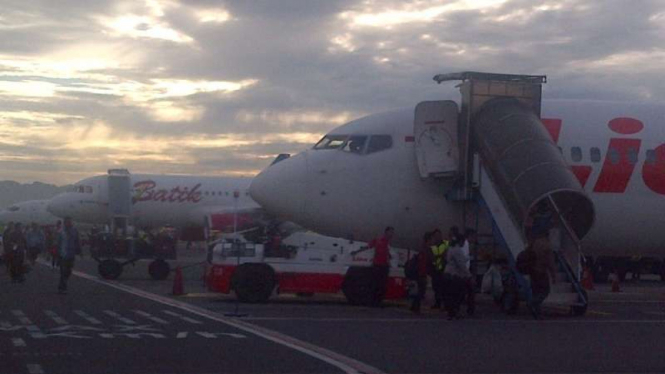 Kesibukan di Bandara Adisucipto