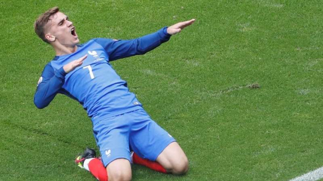 Pemain Prancis, Antoine Griezmann, rayakan gol