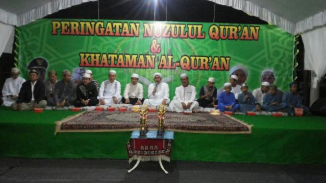 Walikota Banjarmasin menghadiri peringatan Nuzulul Quran dan Khataman Alquran
