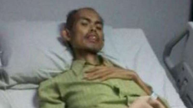 Atlet Dayung Indonesia, Rodiaman terbaring tak berdaya karena kanker usus.