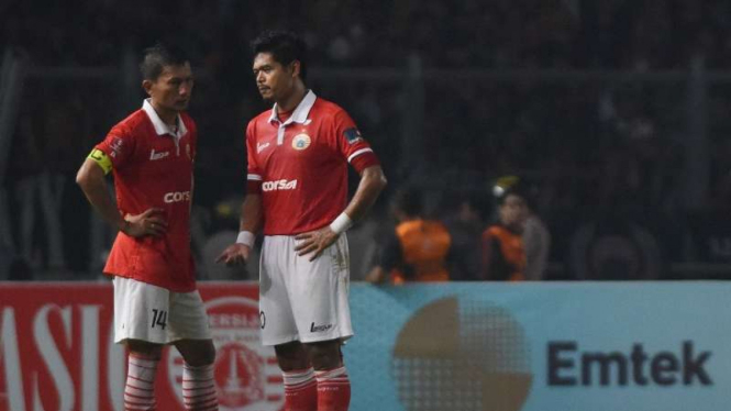 Pemain senior di Persija Jakarta, Bambang Pamungkas dan Ismed Sofyan (kiri).