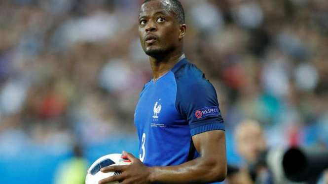 Bek Prancis, Patrice Evra