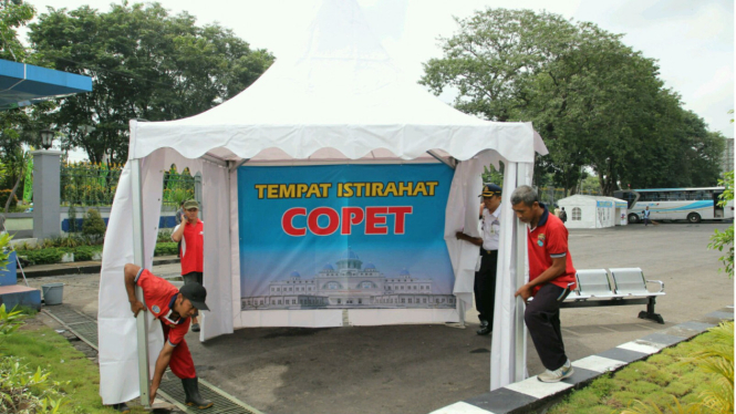 Tempat istirahat copet di Terminal Tirtonadi Solo, Jawa Tengah.