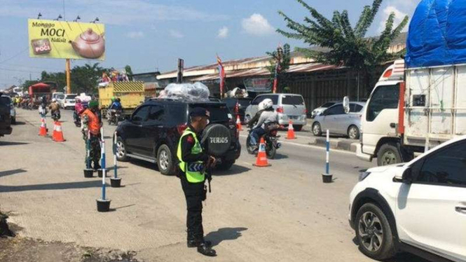 Arus mudik di Brebes.