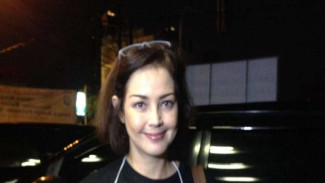 Lebaran, Rowiena Umboh di Rumah Saja