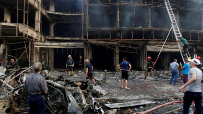 Gedung Al Hadi Mall di Karrada, Irak, yang menjadi sasaran bom, Sabtu, 2/7/2016.