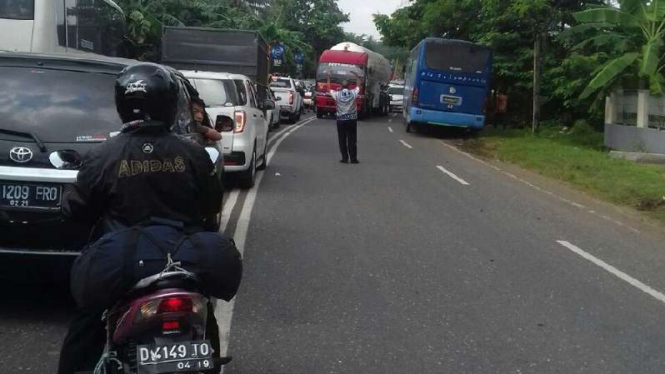 Kondisi truk tangki LPG yang tabrakan di Cilacap, Senin, 4 Juli 2016.