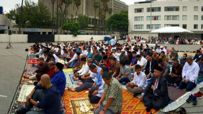 Jemaah Muslim gelar salat Ied di Los Angeles