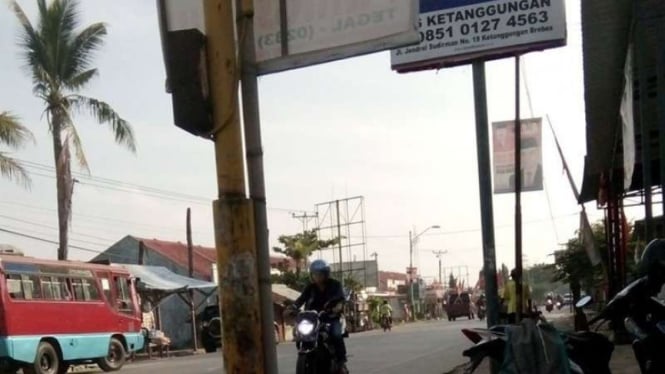 Suasana lalu lintas di Jalan Ketanggungan Brebes, Sabtu pagi, 9 Juli 2016.