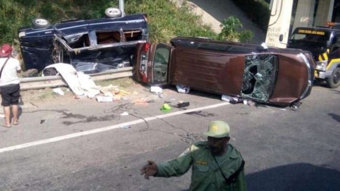 Kecelakaan di Tol Palikanci, Minggu 7 Juli 2016.