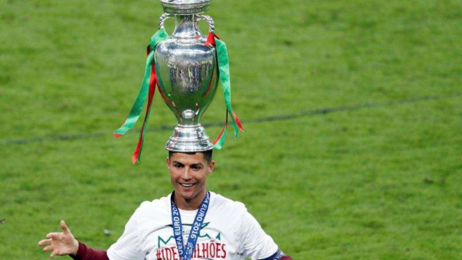 Kapten timnas Portugal, Cristiano Ronaldo