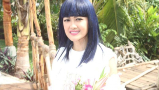 Julia Perez Dijodohkan dengan Seorang Polisi?