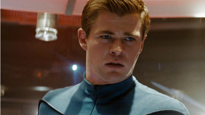 Chris Hemsworth di film Star Trek tahun 2009 lalu