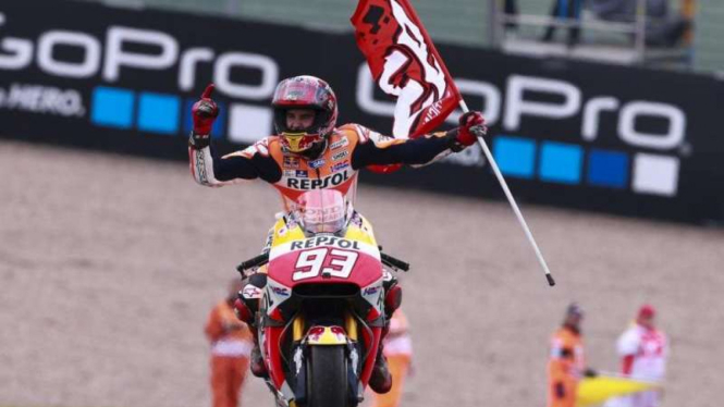 Selebrasi kemenangan Marc Marquez.