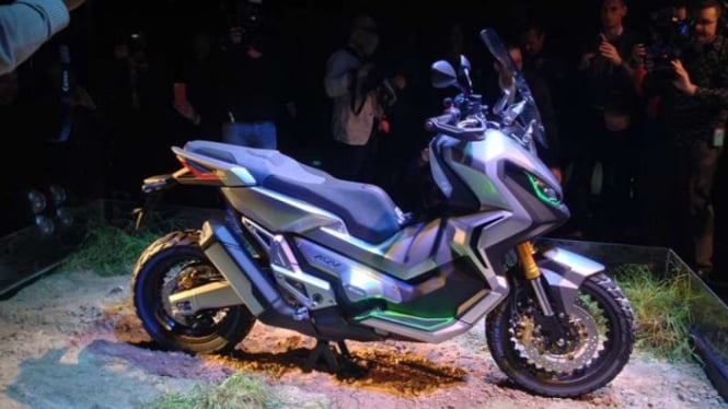 Honda X-ADV saat dipamerkan di EICMA, Milan.