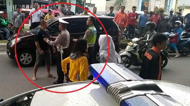 Anggota TNI yang tinju polisi di Palembang.