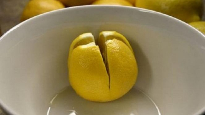 Manfaat Simpan Potongan Lemon Dekat Tempat Tidur