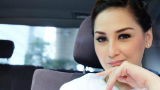 Bikin Haru, Mona Ratuliu Curhat Soal Repotnya Jadi Ibu