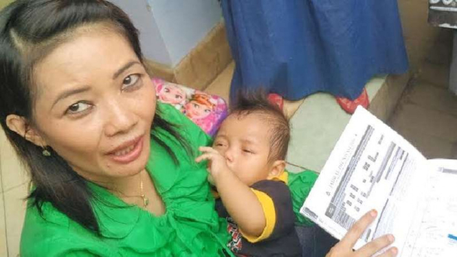 Bayi korban dugaan salah suntik dokter RS Harapan Bunda, Senin 25 Juli 2016.