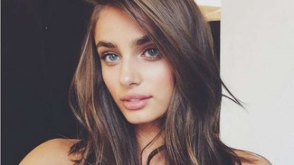 Model Victoria's Secret Ini Diprediksi Geser Gigi Hadid