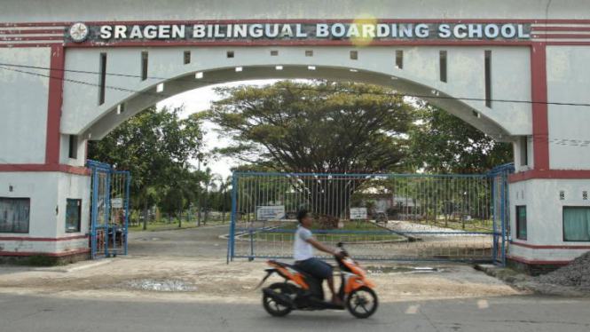 Sragen Bilingual Boarding School Telah Putus Dengan 'Gullen'