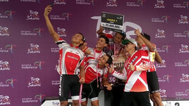 Tim balap Indonesia juara Tour de Jakarta 2016