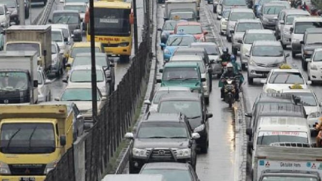 Kondisi arus lintas di Jakarta.