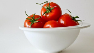 Menguak Manfaat Buah Tomat untuk Kecantikan, Dari Mencerahkan Kulit hingga Mengatasi Jerawat